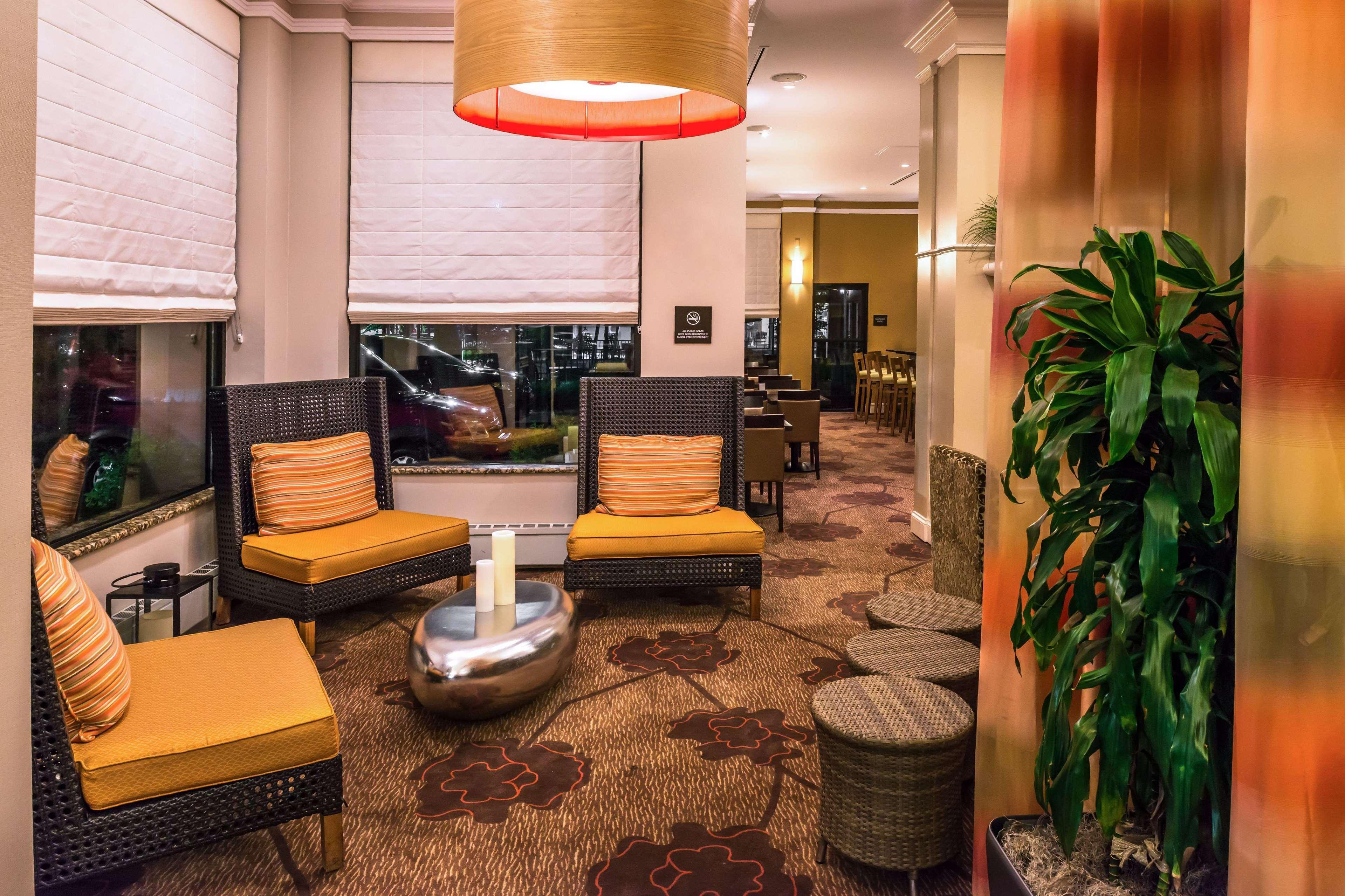 Hilton Garden Inn Detroit Southfield Exteriör bild