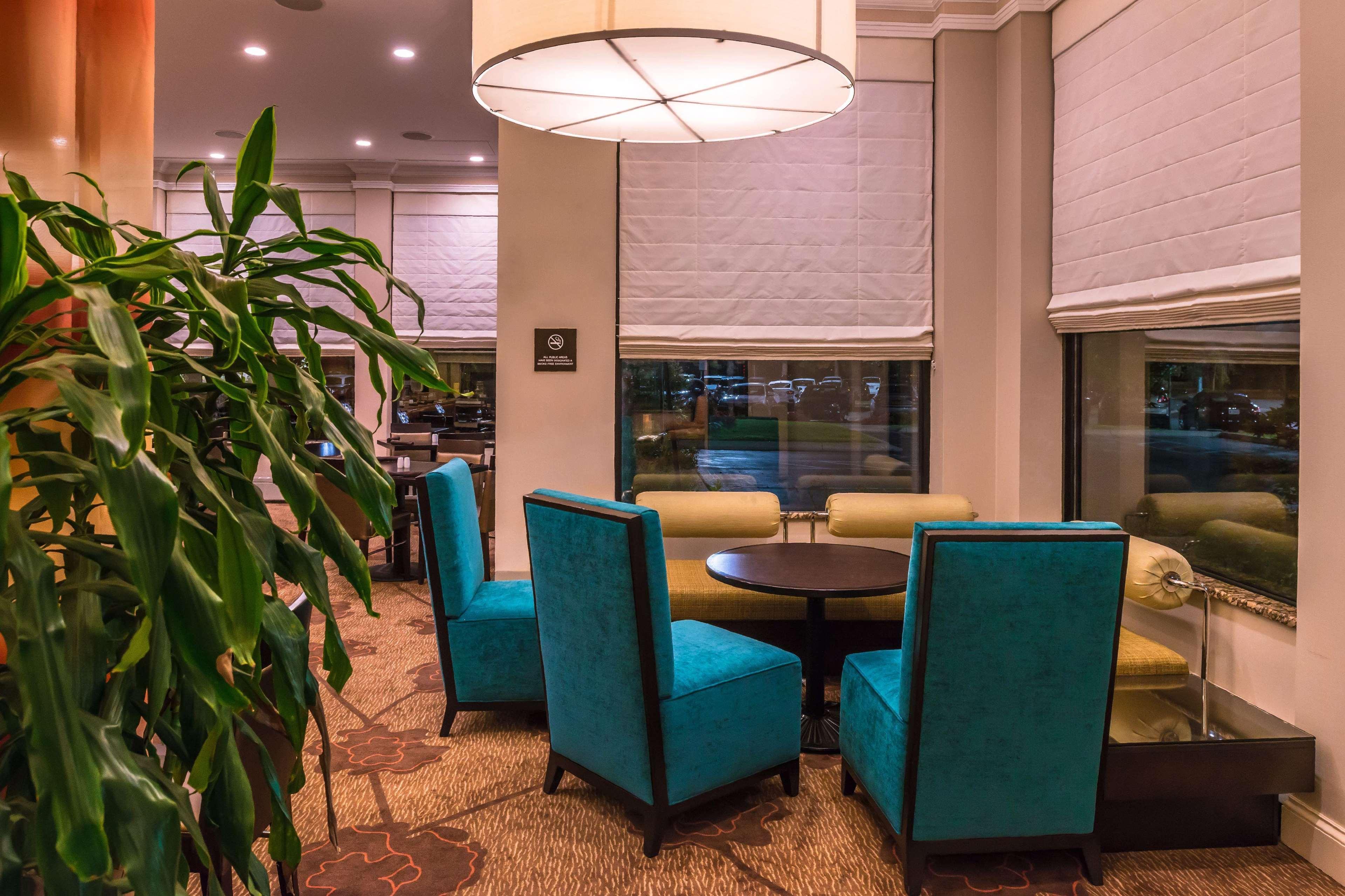 Hilton Garden Inn Detroit Southfield Exteriör bild