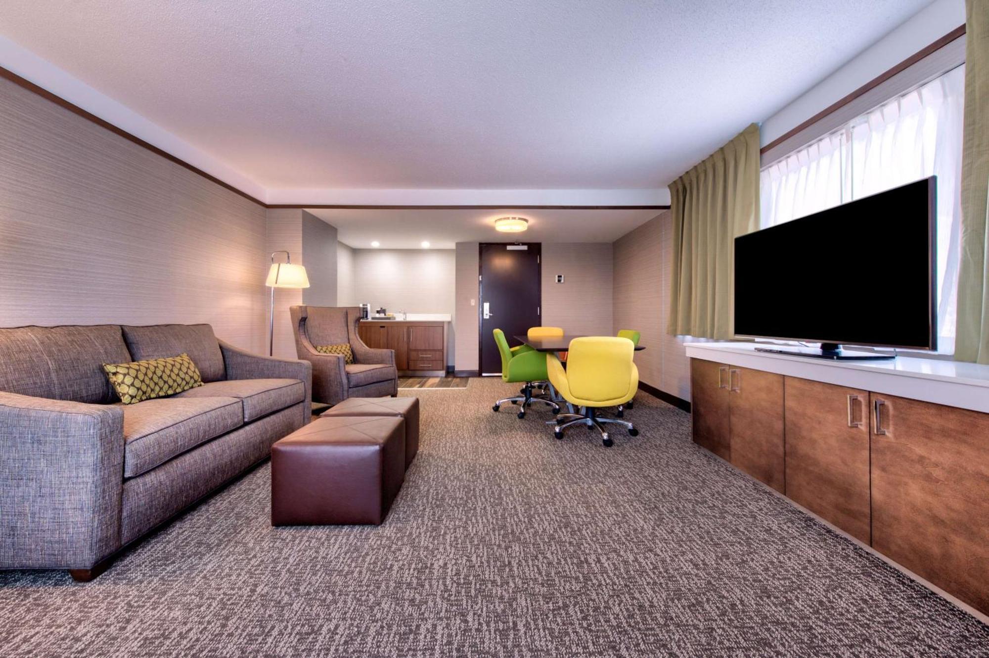 Hilton Garden Inn Detroit Southfield Exteriör bild