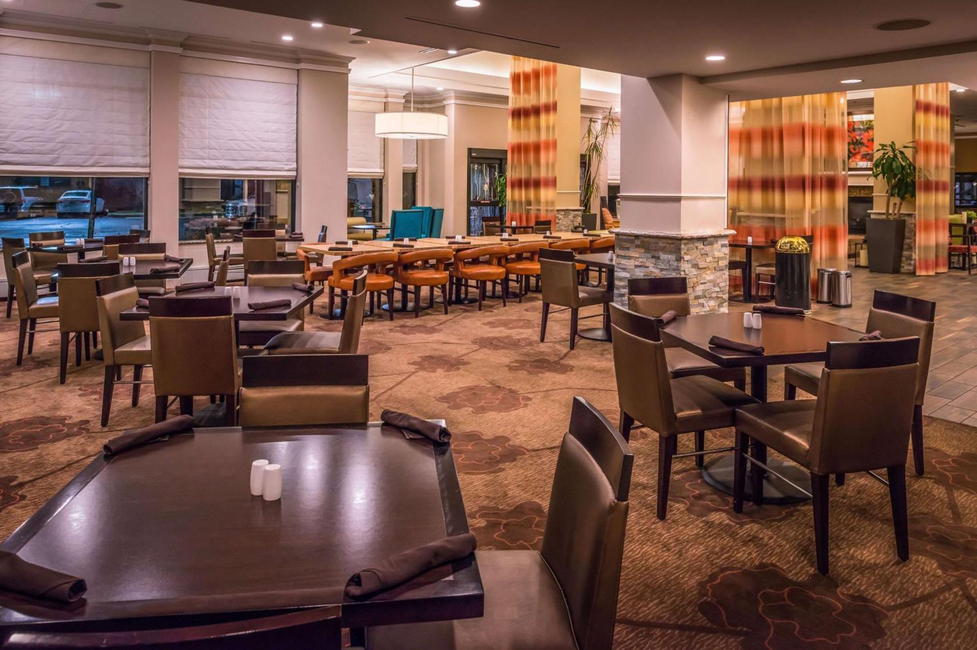 Hilton Garden Inn Detroit Southfield Exteriör bild