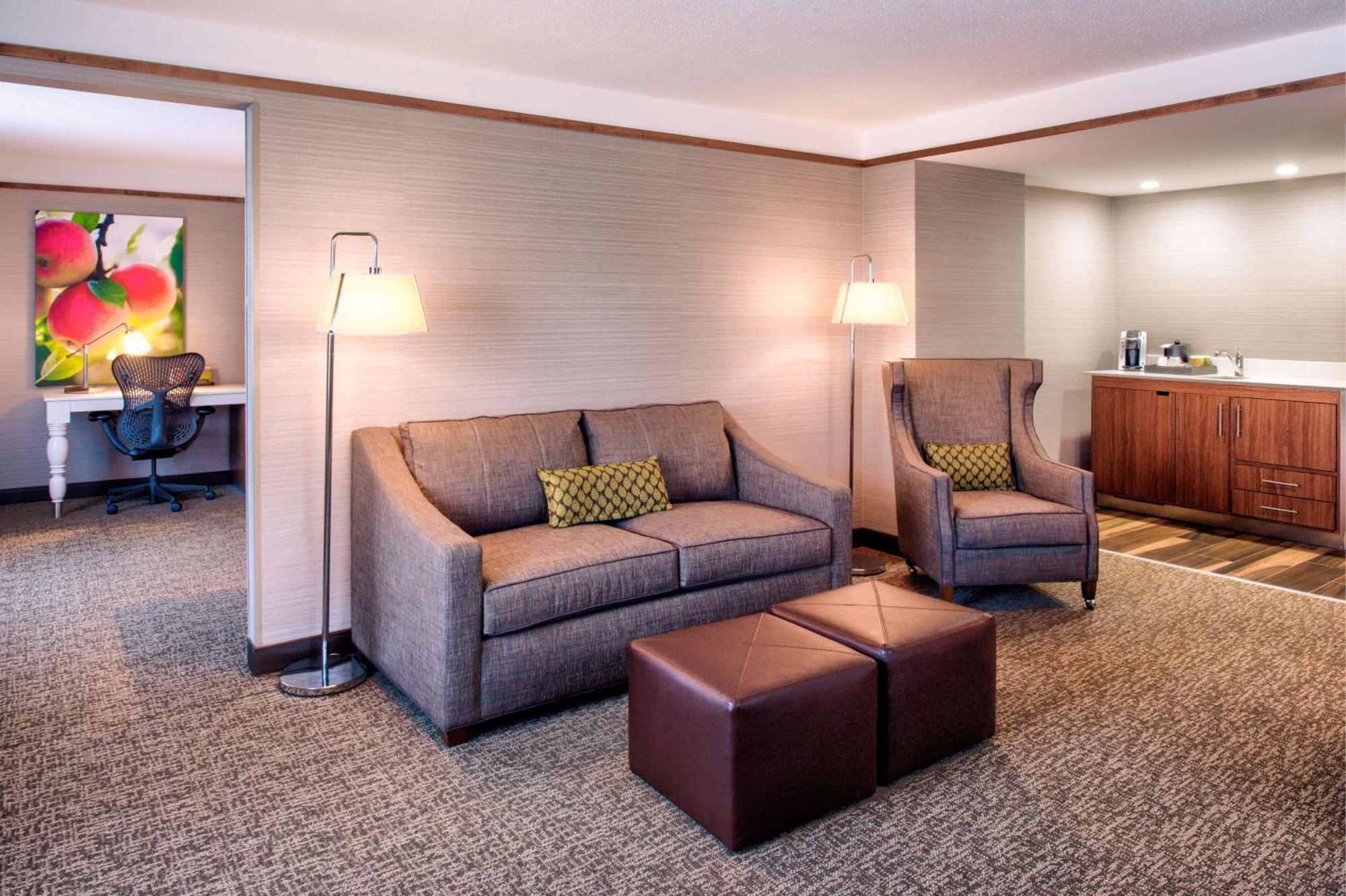 Hilton Garden Inn Detroit Southfield Exteriör bild