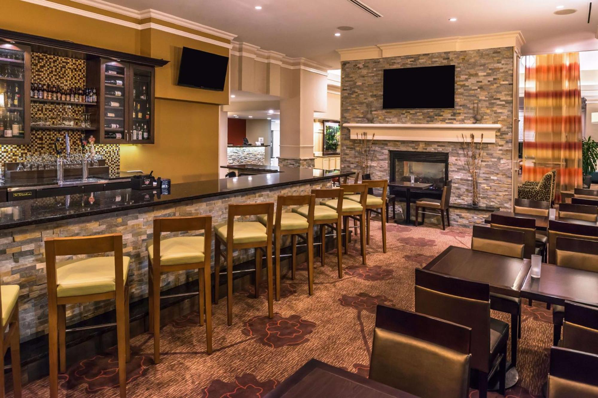 Hilton Garden Inn Detroit Southfield Exteriör bild